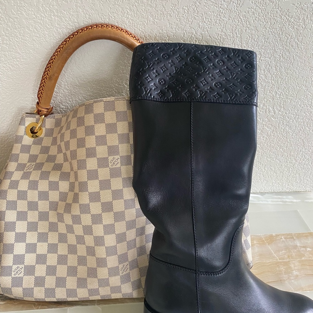 Louis vuitton boots